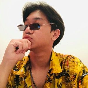 Meet your Posher, Nico